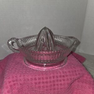 Vintage Press Glass Juicer Citrus Reamer Squeezer Orange Lemon With Handle